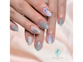 夏映えニュアンスネイル