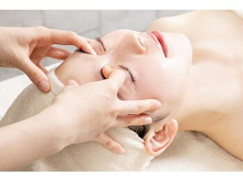 キャロリーヌ 銀座並木通り店/美顔爽快　60分　初回￥6980