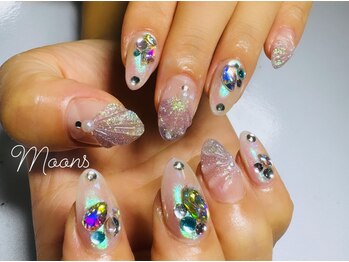 ムーンズ(Moon's)/