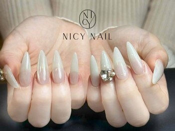 ニーシーネイル サンシャインシティ池袋(NICY NAIL)の写真/平日17時までの特別キャンペーンあり◎3980円のワンカラーメニューから理想の指先をお楽みいただけます♪