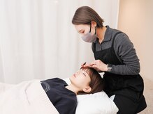 アンドシー 西宮北口店(and she.)/04.丁寧に施術