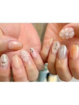 ショートネイルデザインが豊富