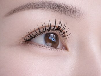 リラ(lilas)の写真/【つけ放題￥6500/LED￥8500】自分史上最高の目元に。経験豊富なスタッフが最適な本数を丁寧にご提案☆