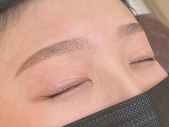 ビューステージ アイブロウサロン 金山/自眉を活かしてナチュラル美人眉