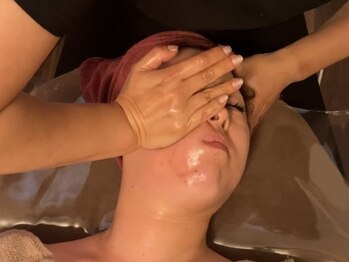 マシェリ(ma-che'rie)の写真/歯軋り、食いしばりによるコリをリンパ技術でスッキリ小顔へ！TVでも紹介された“顔筋コリほぐしリンパ”