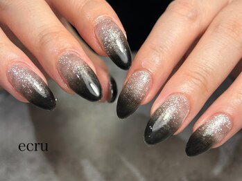 エクリュ(ecru)/南国市 グラデーション