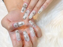 メタリッククロムハーツネイル
