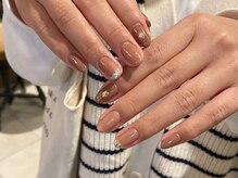 ネイルズ ララ(nails Lala)/くすみブラウン。