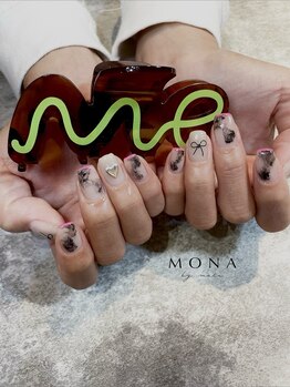 イー(iii)/ニュアンスネイル