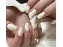 ホワイトディアー(White deer)の雰囲気（大きいパーツ～小さいパーツまで多数ご用意！ワンホンネイルに◎）