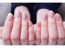 プチリリィ(Petit Lily)/細かなラメが上品な手元に♪