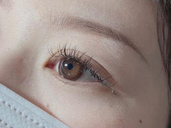 エムクラット(M-clat)の写真/高技術と忙しい方も通いやすいスピーディ&丁寧な施術が人気の秘密★《LEDエクステで圧倒的持続力◎》