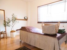 スクナビコナ鍼灸院/リラックス最優先のデザイン