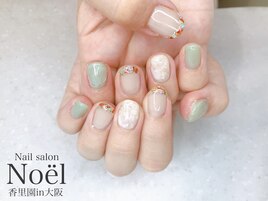 グリーン×押し花ネイル