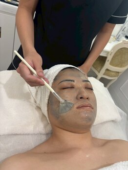 酵素浴サロン アールアール(R2)の写真/敏感肌OK＆ダウンタイムなし！透明感あふれる肌へ導くマグマハーブピーリング☆