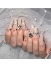 ケソン ネイル スタジオ(qeson nail studio)/ワンカラー×シルバーパーツ