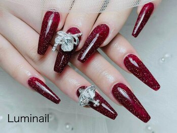 ルミ(Lumi)の写真/Lumi Nail Salonで、華やかなデザインを楽しもう！イベントにも最適です♪持ち込みデザインもお任せ◎