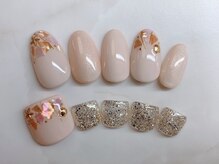 フェリシアネイル(FERECIA nail)/上：￥8980／下：￥8980