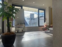 ヴィヴィッド アラ(vivid ala)の雰囲気（ココリコビルの3階になります♪）