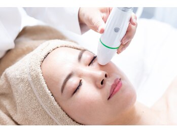 プリマルーチェ/目元ハリ集中フェイシャル