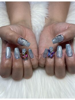 マンマ ディ ビビ ネイル(mamma di vivi nail)/