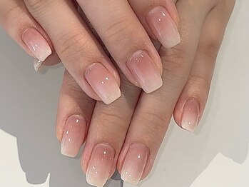 コル(col.)の写真/時短＆美フォルムで叶える上品シンプルネイル♪指先から“キレイ”を纏う大人女性に人気の洗練デザイン★