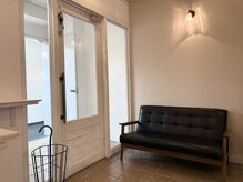 まつ毛専門サロン アイシス 京橋店の雰囲気(京橋駅徒歩1分!ガラス張りの大きなビルの8Fのマツエクサロン♪)