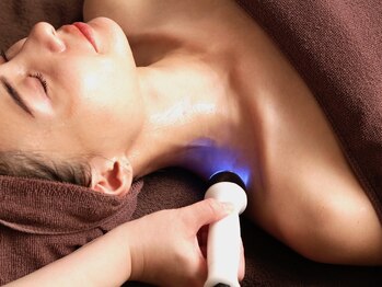 リッカ(Ricca)/ハイパーナイフ【小顔・美肌】