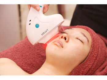 自由が丘 ルータス/光フェイシャル＆顔脱毛