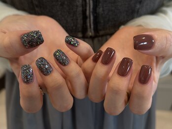 ホワイルアットネイル ハラジュク(while at nail HARAJUKU)/アシメントリー