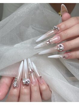 クイーンネイル 新宿(Queen nail)/長さ出し　デザイン放題