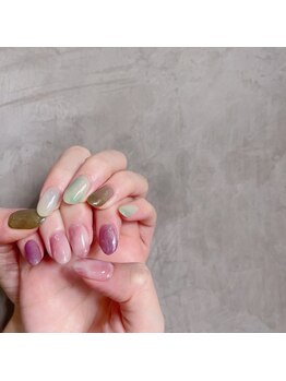 アティックネイルアトリエ(attic nail atelier)/アシメネイル★