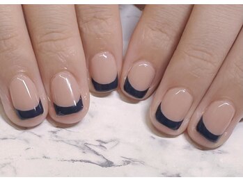 アルーシェ 平井(Alushe)/シンプルネイビーフレンチ¥5,500