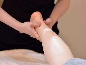 アム バイ オーキッド 代々木公園(UM by ORCHID)/むくみ解消リンパ