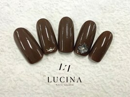 c-125 大人上品ブローチネイル