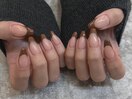 ブラウンフレンチネイル