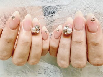 アイラッシュ アンド ネイル リボン 池袋店(RibboN)の写真/オフィス・日常OK◎ちゅるんと上品なツヤカラーが豊富【美フォルム重視のワンカラー・グラデ¥2990】