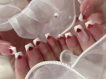 ミイネイル(Me nail)/#白フレンチ#ハートホログラム