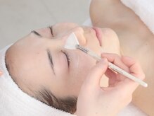 アネラ(ANELA)/8.古い角質にピーリング