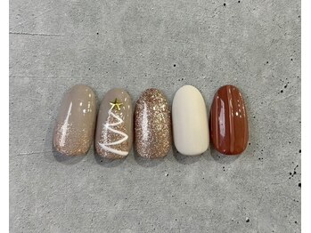 ニアウネイル(niau nail.)/キラキラツリーネイル