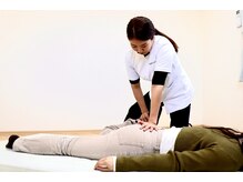 サルーテ(Salute)/骨格調整の様子