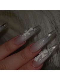 #ホワイトネイル#クロムネイル