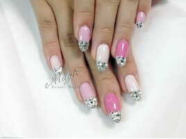 キラキラフレンチネイル