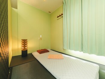 ウェリア(Welya)/タイ式の部屋　２つ