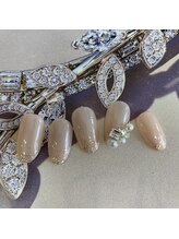 ジスト 豊中店(JIST)/大人ビジュー