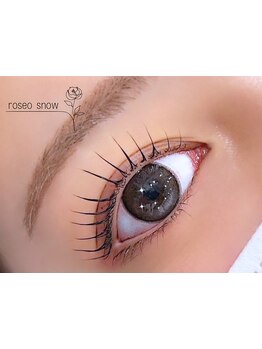 ナチュラル上品な目元にしたい