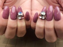 プラハネイル(+HER 美甲)/Vカットストーン