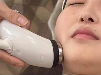 ヴィ シェノン(vie chainon)の写真/美容機器アクティベーターを使用し,たるみを改善！ハリ&艶のある美肌&スッキリフェイスラインへ♪