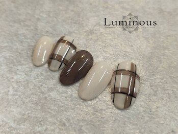 ルミナスネイル(Luminous Nail)の写真/パラジェル使用でダメ-ジレスな一層残し☆オフィスにぴったりな大人上品ネイルを♪付替えオフ無料5000円~