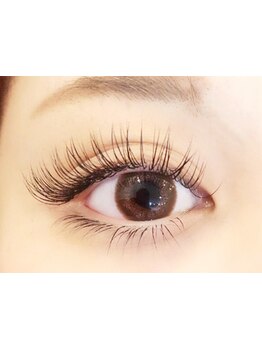 ナチュラル上品な目元にしたい